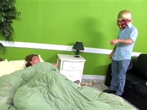 Кајла је требала кеш, па се јебе за то