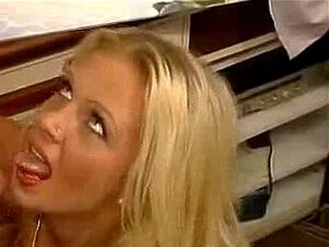 Deutsche MILF im Gesicht