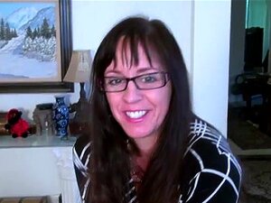 USAwives Chatte mature jouant en gros plan. Femme mature en chaleur en