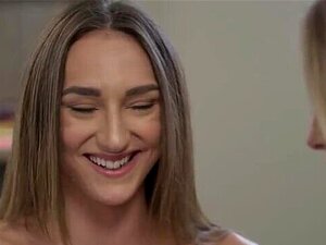 Styvsis säger  Ibland ser jag min styvbror runka 