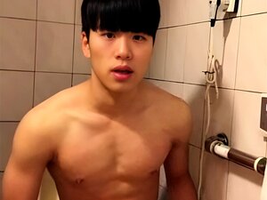 Koreanischer Frauenschwarm Badezimmer wichsen