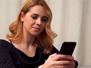 Karry Slot - Süße fickt in Nylons. Du weißt, dass es eine besondere