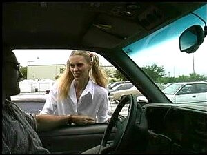 Heiß für den Lehrer - Schöner Blowjob und große Gesichtsbesamung