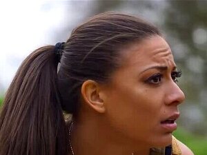 Porn BootyCamp mit den besten uniformierten Outdoor-Sex-Bohrungen