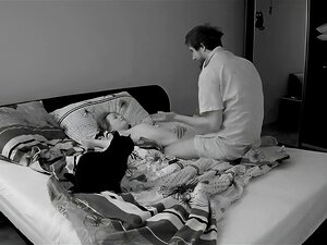 Tauche ein in die verlockende Welt des Amateur-Voyeurismus, während