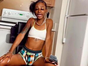 Slim Gal Anthem (BUTT CORPULENT) (Offizielle Episode) - Lyric On'a