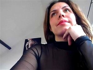 Dompel je onder in de verleidelijke wereld van live volwassen webcams!