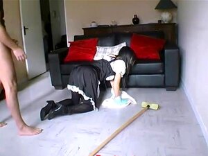 Der Chef lässt seine Magd ihn ficken!! Französischer Amateur