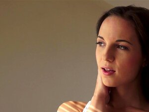 Opa fickt Babes mit gepiercter Muschi. Opa fickt mit gepiercter Muschi