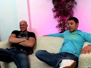 Dreier-Fick - Blonde MILF Kayla Synz