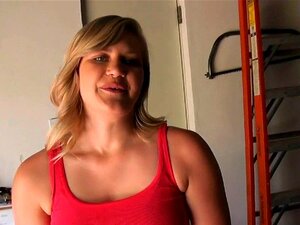 Sex bringt heiße Braut in den Himmel. Wilder Sex lässt unsere heiße