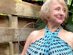 Soll ich meinen Nachbarn ärgern?)