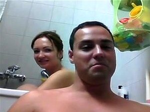 Süßes Paar hat Freudensex mit Webkamera,