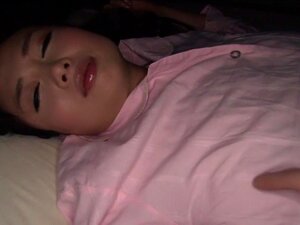 Verrückte japanische Tussi Sakura Kawamine in exotischen großen