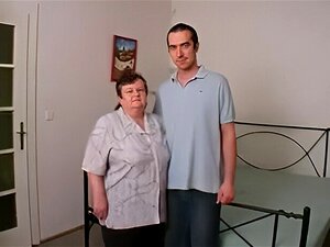 Lihava iso kaunis nainen Ruuvattu Sohvalla