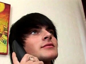 Emo gay scopata senza preservativo