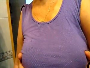 Große Latina und argentinische Titten greifen meiner Frau an die