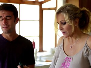 Oraal verwende milf geneukt door haar stiefzoon