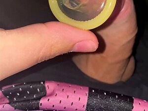 Kanten und Abspritzen im Kondom