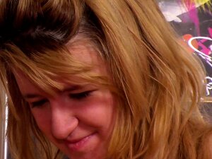 Deutsche hässliche Süße verführt zum Ficken durch ein älteres