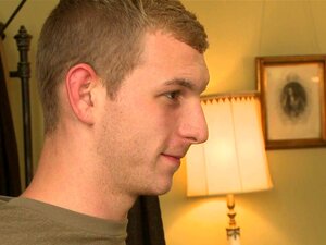 Врући 23-годишњаци са супер обдареним