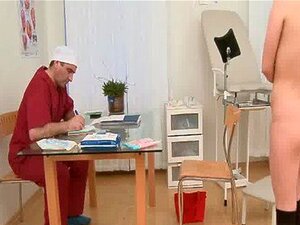 Перверзни доктор и свежа пичка