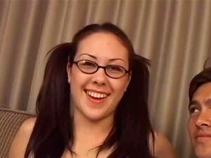 Natalia Gabor entlädt den Porno mit ihrem Freund Max. Natalia Gabor