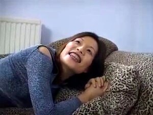 thailändische Bargirl bekommt ihren Arsch aufgerissen. thailändische