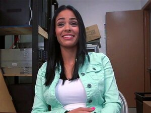 Latina amateur se fait baiser durement. Une latina amateur donne un