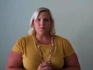 Schau zu, wie das mollige Mädchen sich beschwert, dass sie ihr sagen,