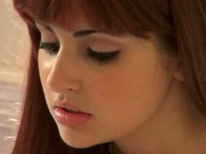 Мала слаткица добија тврд курац