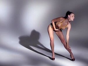 Playboy-Model Aleksa Slusarchi, ukrainisches Model Aleksa Slusarch