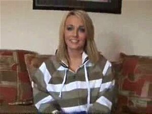 Alien Triple Boobed Girl von snahbrandy