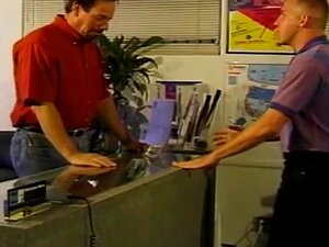 Ein warmer und entspannender Willkommenssex für den Investor