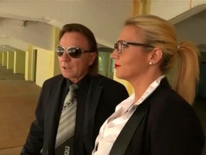 Deutsche Milf Tatjana nimmt frisch einen BBC (Se Spion Lucky Listig 4)