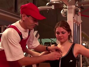 Schau dir jetzt Naked & Funny - 1211 [1080p 60fps] an! - Streich,