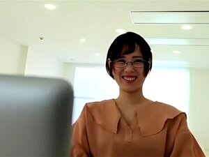 Tauche ein in ein intimes asiatisches Massageerlebnis, bei dem ein