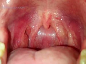 SEHR sexy Rothaarige mit riesigem Mund POV