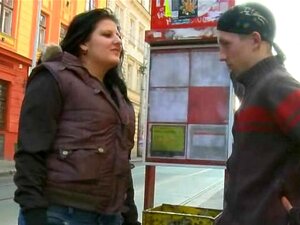 BBW schnappt sich und verwöhnt frischen Typen