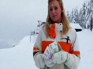 Евробабе Натали Тегес показује своје