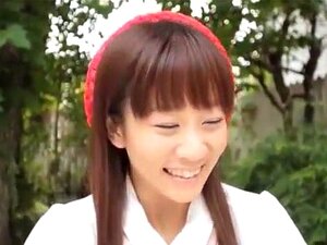 Fabulöse japanische Tussi Yuri Shinomiya in exotischem Blowjob,