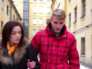 Grünes Licht, um einen Teeny zu ficken. Eine schöne süße Tussi zu