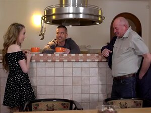 Jessi und ihr Freund verbrachten Zeit im Landhaus seines Stiefvaters.