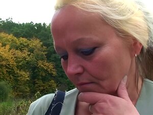 Vanha lutka on kyytiin ja ruuvattu