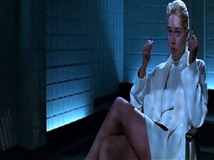 Celeb Sharon Stone zeigt ihre Muschi