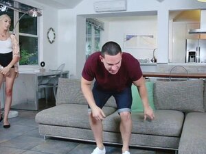 Geile Süße Jessica Jones fickt großen Schwanz für Creampie. Geile