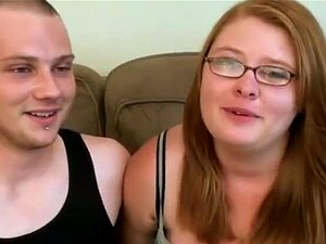 Fette Amateurfreundin bläst und fickt zu Hause