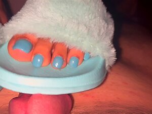Cbt femdom trampeln durch heiße Latina cutie