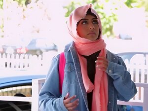  Vicino di casa cattura infedele cutie arabo Binky Beaz togliersi il