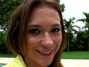 Callie Calypso hat einen Arsch